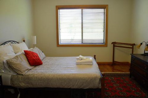 Tre Vista Lane Retreat - Geraldton Accommodation 6