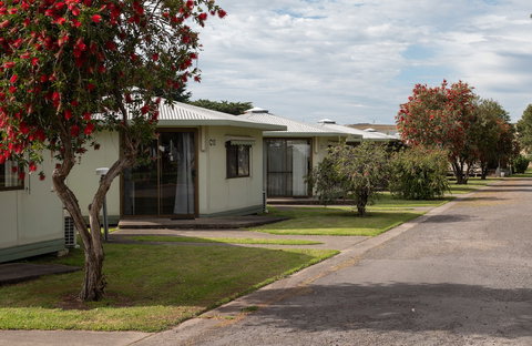 Pine Country Caravan Park - Geraldton Accommodation 0