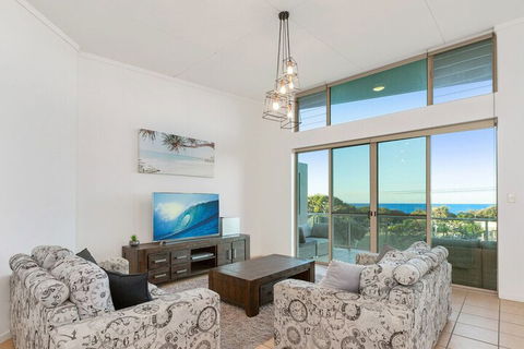 EXCLUSIVE OCEAN VIEW PENTHOUSE On MARINE PARADE - Geraldton Accommodation 0
