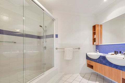 EXCLUSIVE OCEAN VIEW PENTHOUSE On MARINE PARADE - Geraldton Accommodation 1