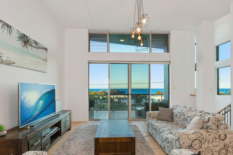 EXCLUSIVE OCEAN VIEW PENTHOUSE On MARINE PARADE - Geraldton Accommodation 6