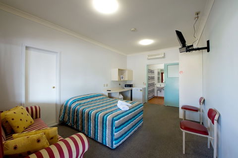 Lamington Hotel Motel - Geraldton Accommodation 5