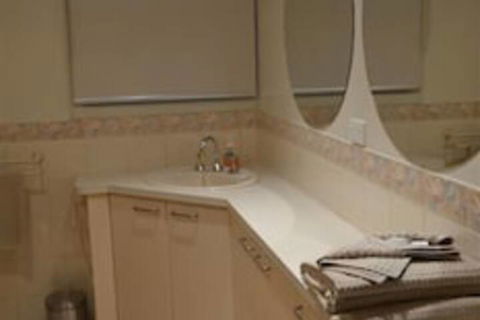 Bancroft Views Apartments - Geraldton Accommodation 4