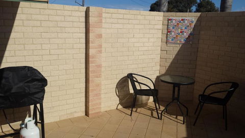 Alexander Drive B & B - Geraldton Accommodation 4