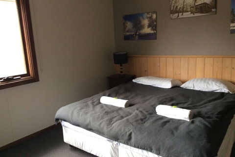 Winterhaus Lodge - Geraldton Accommodation 7