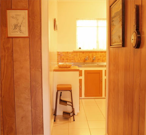 Capon Cottage - Geraldton Accommodation 1