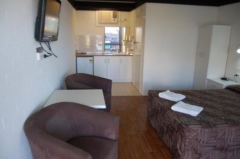 Slipway Hotel Motel - Geraldton Accommodation 4