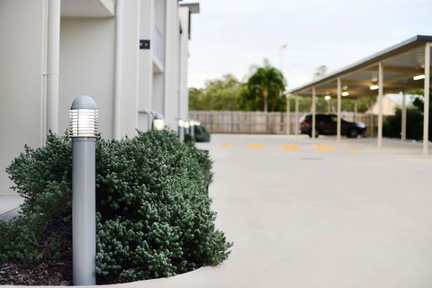 Oaks Middlemount Suites - Geraldton Accommodation 0