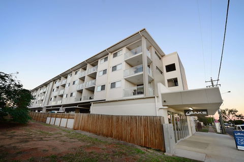 Oaks Moranbah Suites - Geraldton Accommodation 4