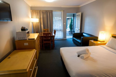 Old Maitland Inn - Geraldton Accommodation 3