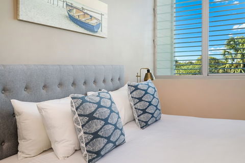 Element On Coolum Beach - Geraldton Accommodation 4