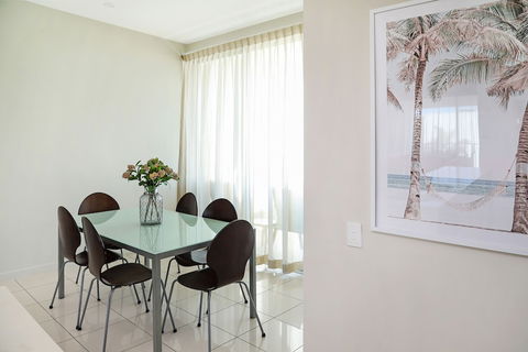 Element On Coolum Beach - Geraldton Accommodation 2