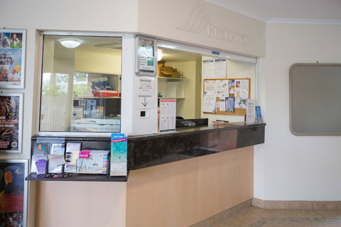 Miami Beachside Holiday Apartments - Geraldton Accommodation 2