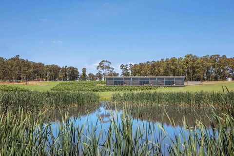 The Longhouse Suite 2 - Geraldton Accommodation 1