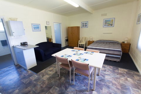 Modra's Apartments - Geraldton Accommodation 3