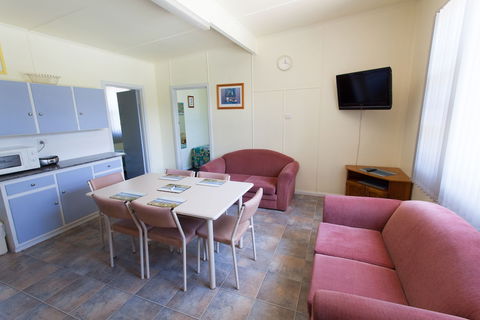 Modra's Apartments - Geraldton Accommodation 6