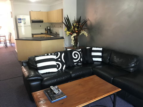 Bella Mare Beachside Apartments - Geraldton Accommodation 3