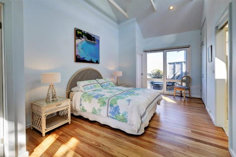 EUREKA - Geraldton Accommodation 6