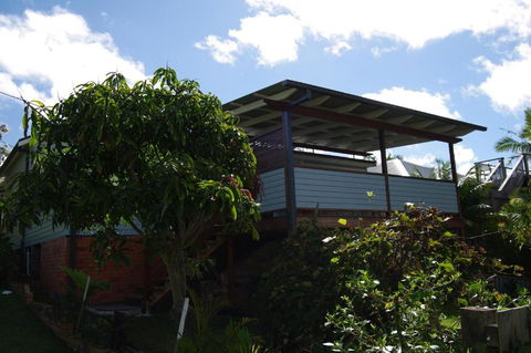 Good Vibes 18 East Street - Geraldton Accommodation 3