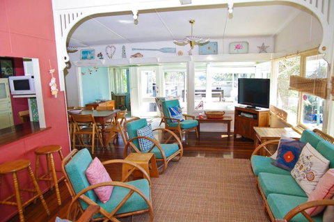 Longboard 1 Hill Street - Geraldton Accommodation 2