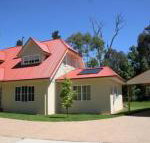 Maple House The ideal retreat for family  friends. - Geraldton Accommodation