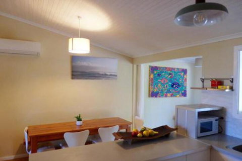 Driftwood On Dover - Geraldton Accommodation 6