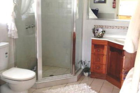 Milford Country Cottages - Geraldton Accommodation 5