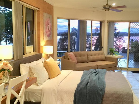 SilverWaters Waterfront Accommodation - Geraldton Accommodation 3