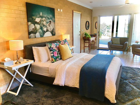 SilverWaters Waterfront Accommodation - Geraldton Accommodation 5