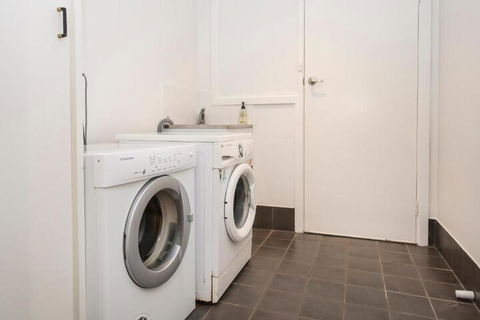 Eagle Bay Beach House - Geraldton Accommodation 7