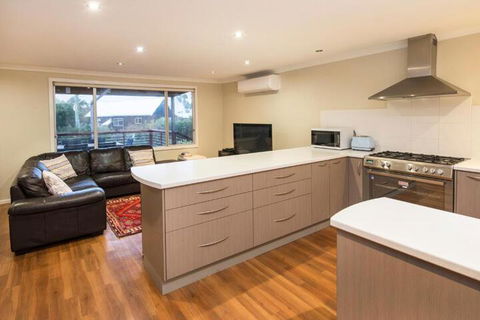 Eagle Bay Beach House - Geraldton Accommodation 6