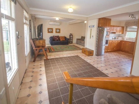 Wilto By The Beach 4 (1) Wilto Street - Geraldton Accommodation 1