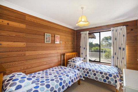 Kelton Beach Haven - Geraldton Accommodation 2