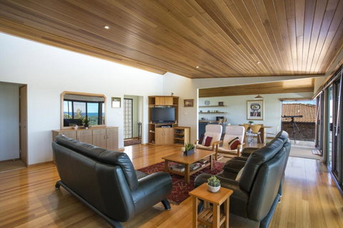 Elevated Views At Burrill Lake 17 Canberra Cres - Geraldton Accommodation 4