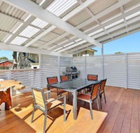 Blue Summer House - Geraldton Accommodation