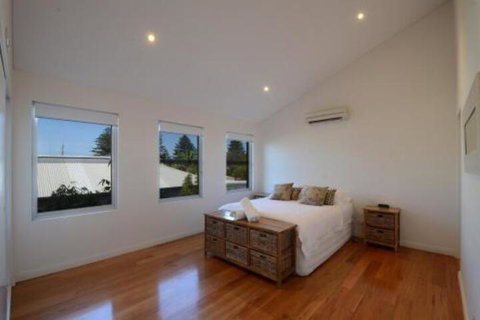 Dream Catcher Beach House Shellharbour - Geraldton Accommodation 4