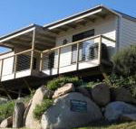 KINGFISHER COTTAGE Beachfront at the Binalong Bay - Geraldton Accommodation