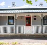 Red Door Cottage of Orange Heritage Home - Geraldton Accommodation