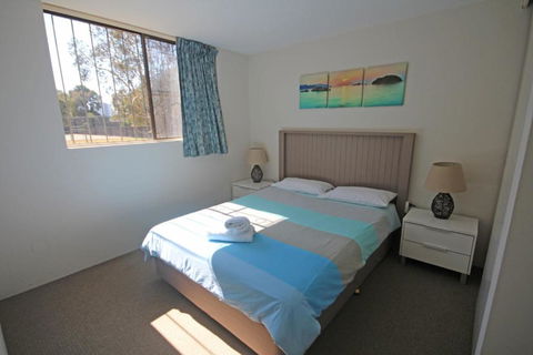 Dunes Holiday Apartments Unit 1 - Geraldton Accommodation 3