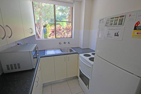 Dunes Holiday Apartments Unit 1 - Geraldton Accommodation 4