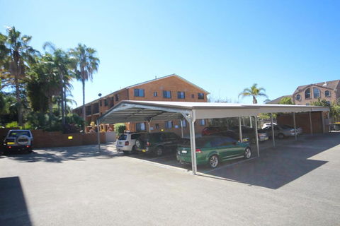 Dunes Holiday Apartments Unit 1 - Geraldton Accommodation 6