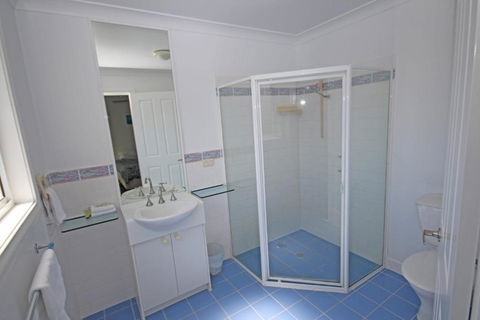 Paradise Waters No. 19 - Geraldton Accommodation 3