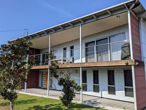 The Lake House Lake Conjola - Geraldton Accommodation 4