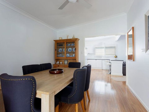 Perfect Seclusion Top Level Only - Geraldton Accommodation 2