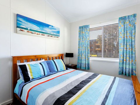 Surfs Up - Geraldton Accommodation 1