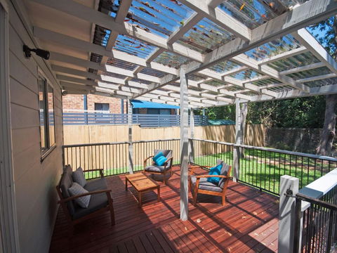 Surfs Up - Geraldton Accommodation 6