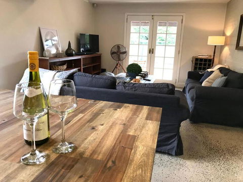 YSG The Edward Townhouse 151 Walk To Town - Geraldton Accommodation 2