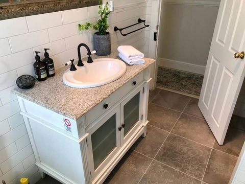 YSG The Edward Townhouse 153 Walk To Town - Geraldton Accommodation 4