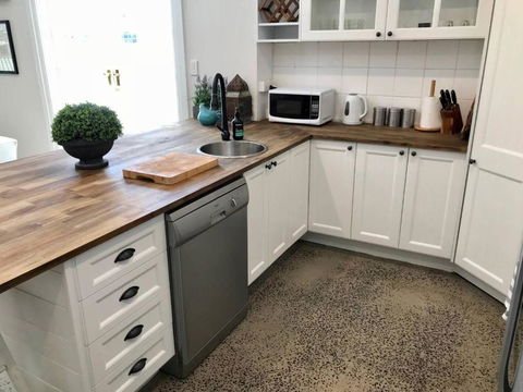 YSG The Edward Townhouse 153 Walk To Town - Geraldton Accommodation 2