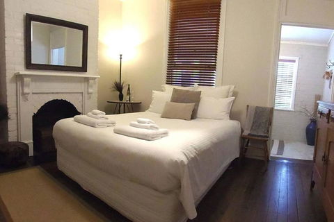 YSG The Edward Townhouse 157 Steps To Town - Geraldton Accommodation 3